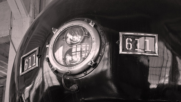 In February 2013, a campaign formed to “Fire Up 611!” to return it to operating condition for excursion service in May 2015.