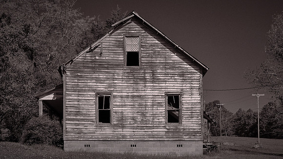 In 1914, a steam plant was installed and then in 1926, the mill was converted to electric power.