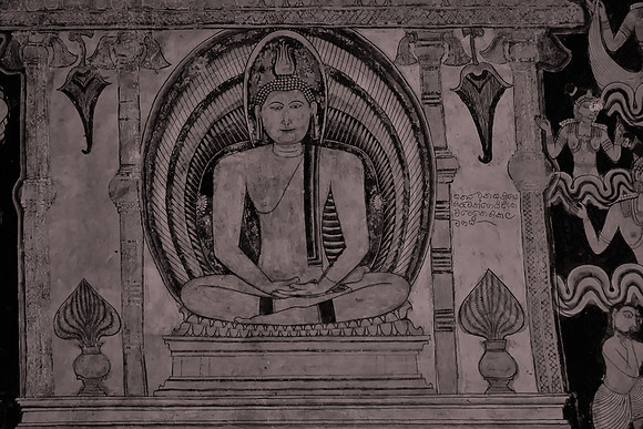 Inside the caves, the ceilings have been painted with intricate images of the Lord Buddha and Bodhisattvas, as well as various gods and goddesses.