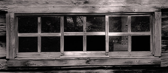 Noah “Bud” Ogle was  a granrdson of these Ogles, and he built his farmhouse sometime in the 1880s.