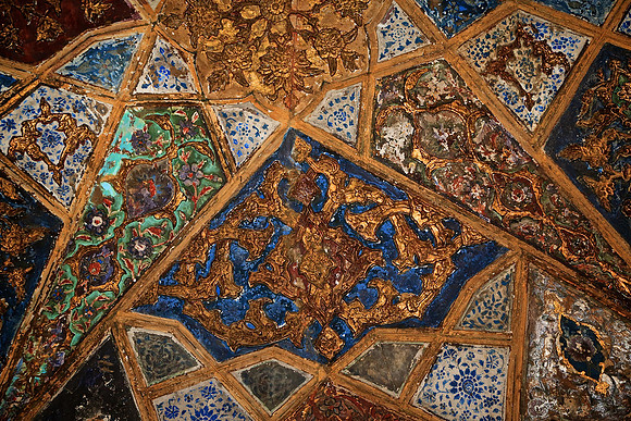 Tomb of I’timād-ud-Daulah mausoleum built in 1628, Agra, India