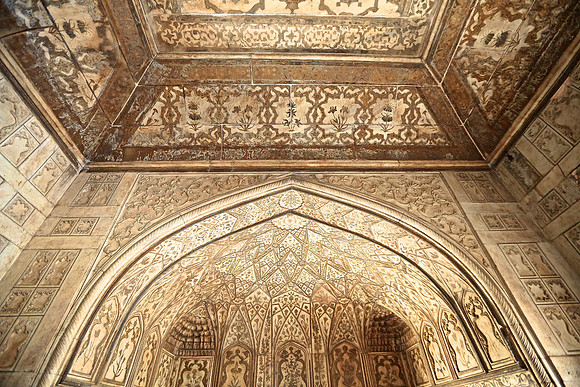 Agra Fort built 11th century