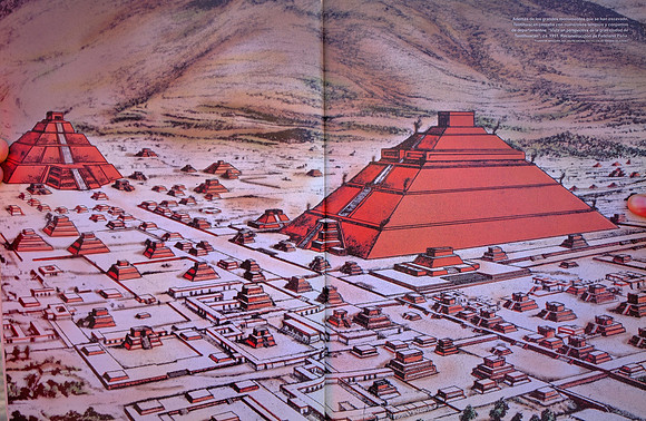 It is estimated that approximately 100,000 people lived around the temples.