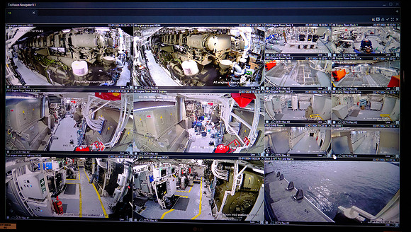 If necessary, the ship can be fully controlled from the engine room command center.