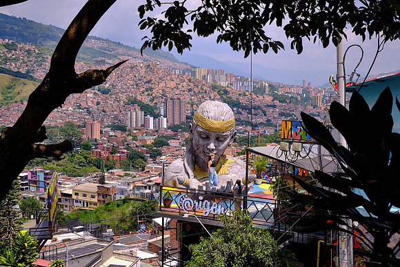 Waves of migrants escaping fighting between guerrilla groups and the Colombian government formed Comuna 13.